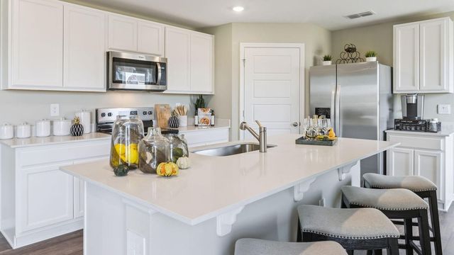 8459 MADRID STREET, Lakeland, FL 33810