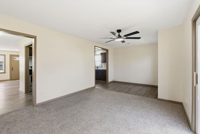 1542 N Battin St, Wichita, KS 67208