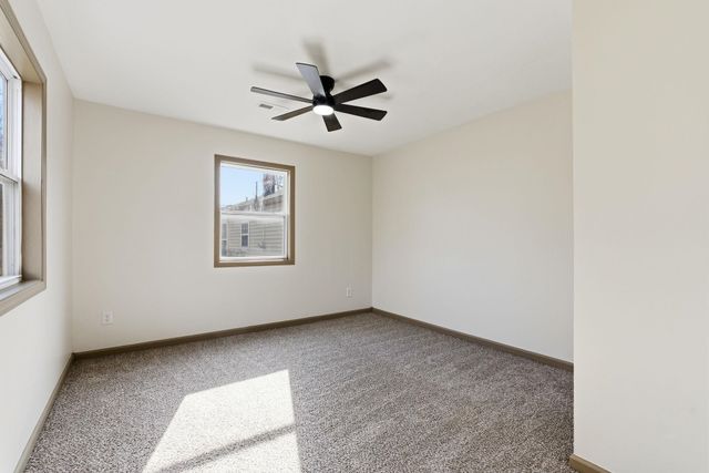 1542 N Battin St, Wichita, KS 67208