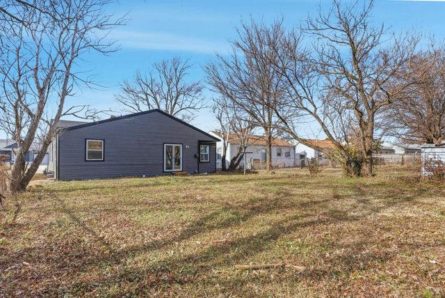 1542 N Battin St, Wichita, KS 67208