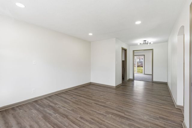 1542 N Battin St, Wichita, KS 67208