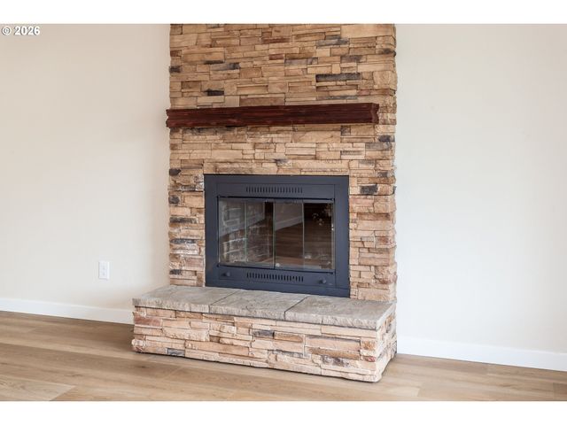 2500 Sw 15TH St, Gresham, OR 97080