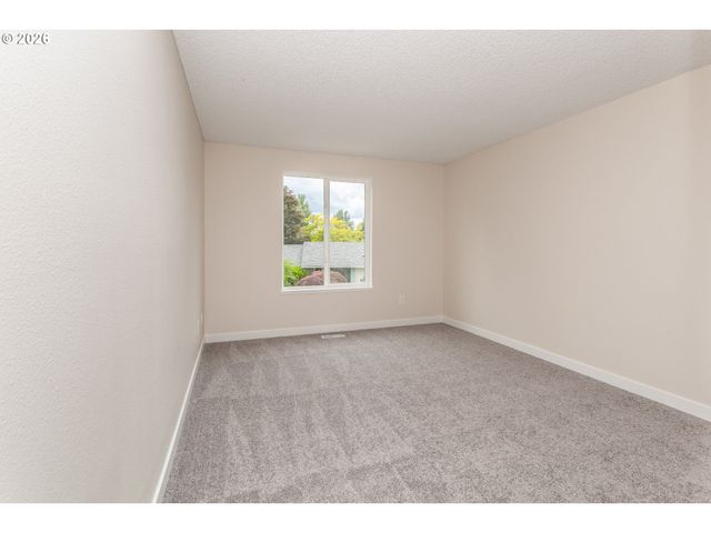 2500 Sw 15TH St, Gresham, OR 97080