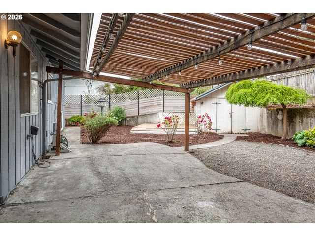 2500 Sw 15TH St, Gresham, OR 97080
