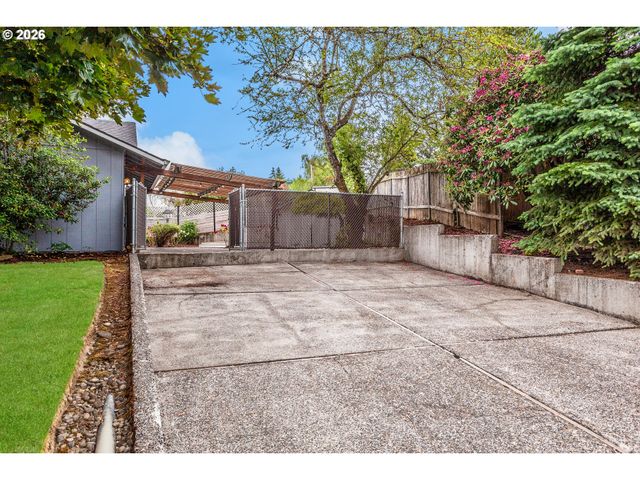 2500 Sw 15TH St, Gresham, OR 97080