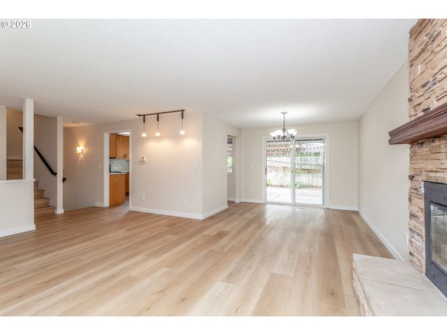 2500 Sw 15TH St, Gresham, OR 97080