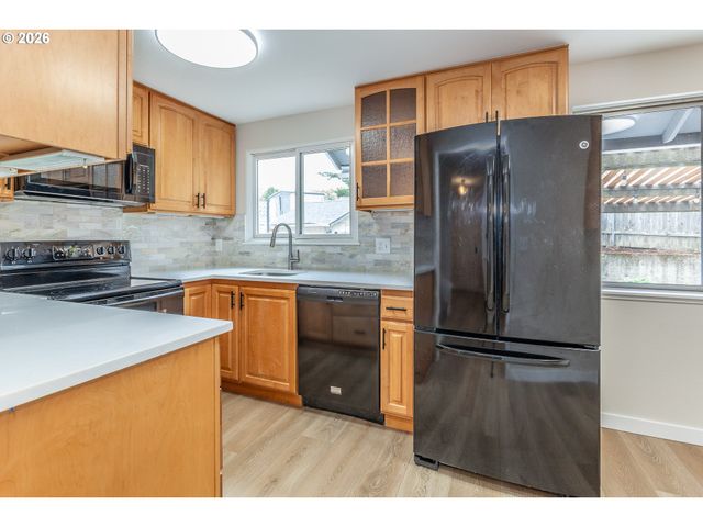 2500 Sw 15TH St, Gresham, OR 97080