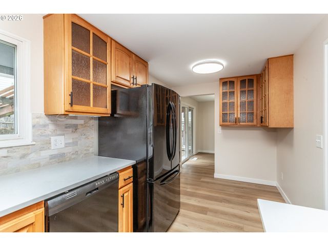 2500 Sw 15TH St, Gresham, OR 97080