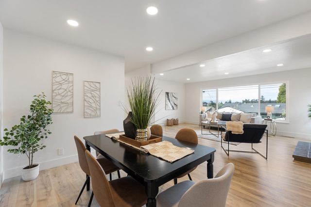 4072 4072 Oak Hill Rd, Oakland, CA 94605