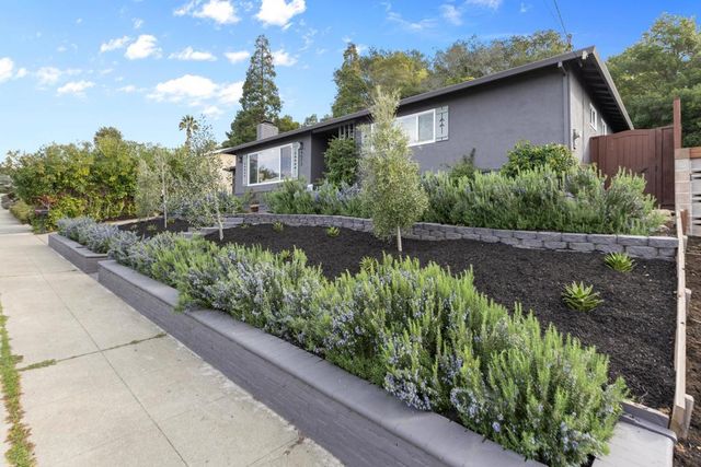 4072 4072 Oak Hill Rd, Oakland, CA 94605