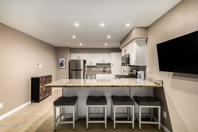 2537 E LA JOLLA Drive, Tempe, AZ 85282