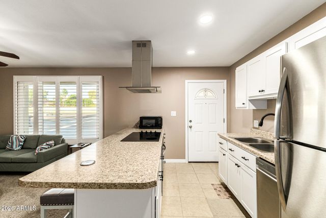 2537 E LA JOLLA Drive, Tempe, AZ 85282