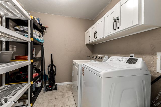 2537 E LA JOLLA Drive, Tempe, AZ 85282