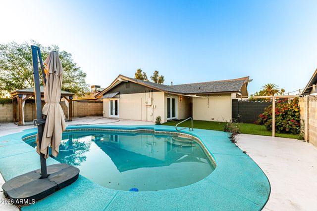 2537 E LA JOLLA Drive, Tempe, AZ 85282