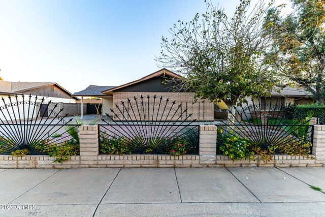 2537 E LA JOLLA Drive, Tempe, AZ 85282