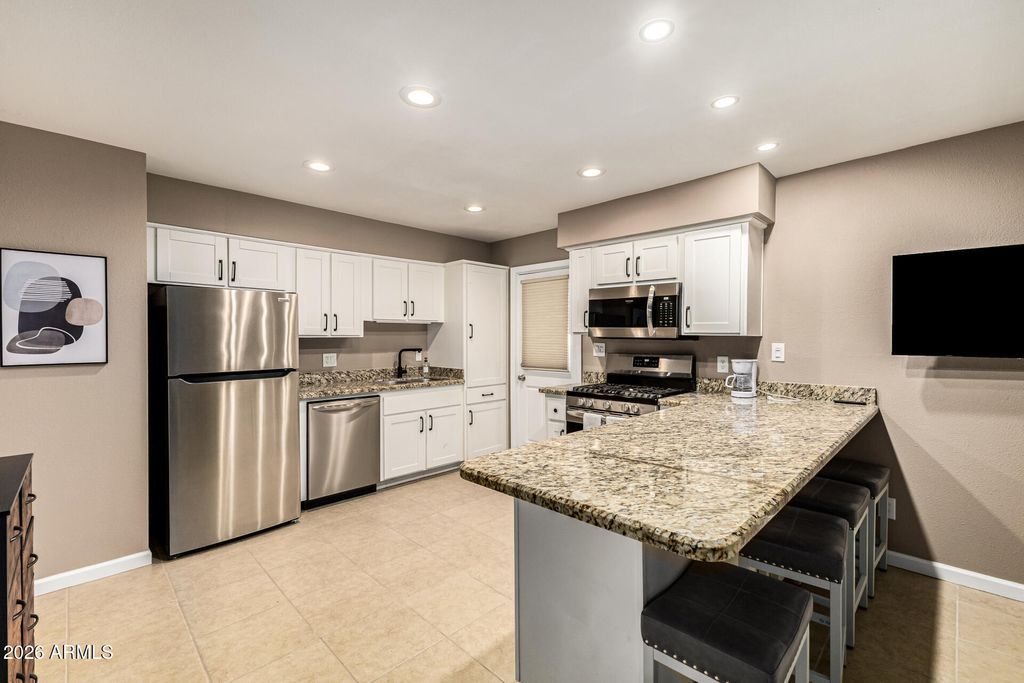 2537 E LA JOLLA Drive, Tempe, AZ 85282 — photo 4