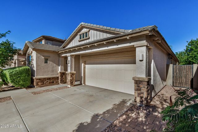4418 W JUDSON Drive, New River, AZ 85087