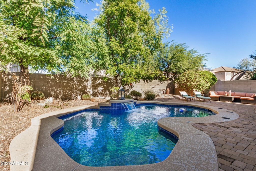 4418 W JUDSON Drive, New River, AZ 85087