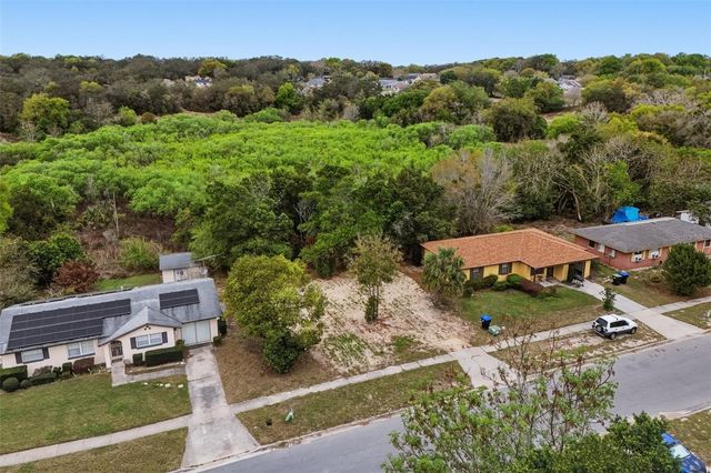 1670 S CENTRAL AVENUE, Apopka, FL 32703