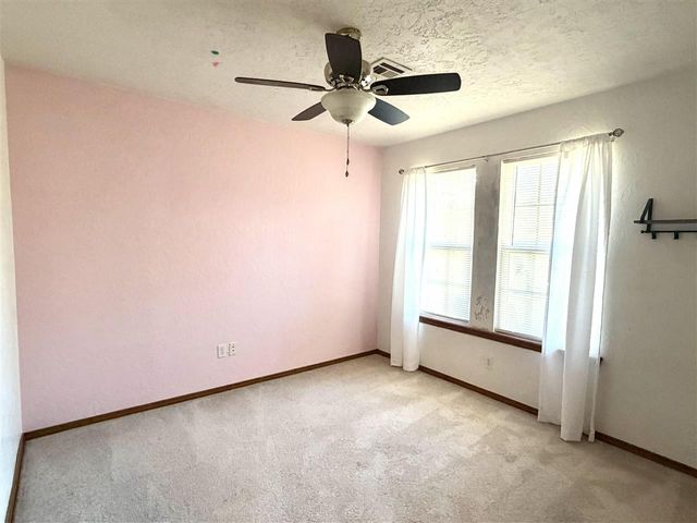 3011 NE Lancaster, Lawton, OK 73507