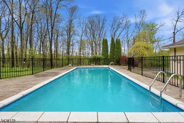 1000 Harmony Brass Castle Rd, Harmony Twp., NJ 07882