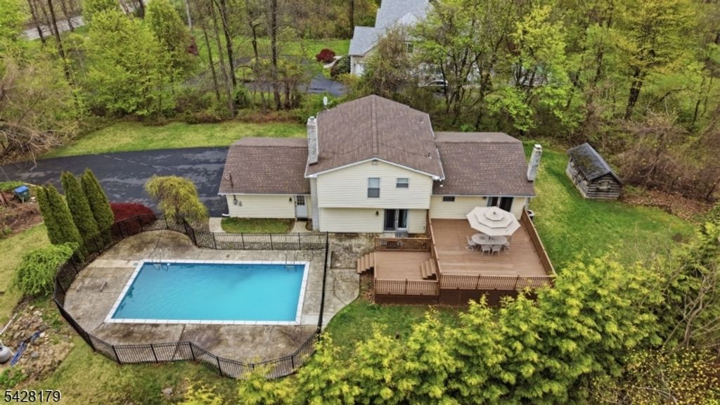 1000 Harmony Brass Castle Rd, Harmony Twp., NJ 07882
