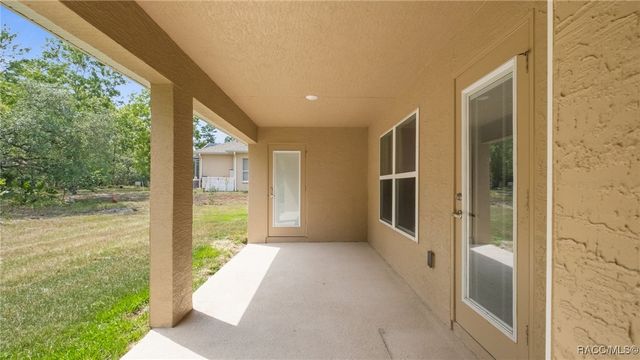 23 Lone Pine Street, Homosassa, FL 34446