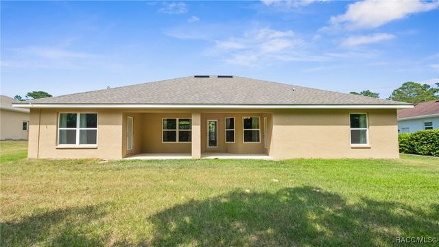 23 Lone Pine Street, Homosassa, FL 34446