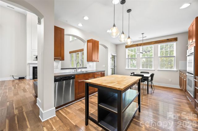 6428 Manitoba Lane, Charlotte, NC 28277
