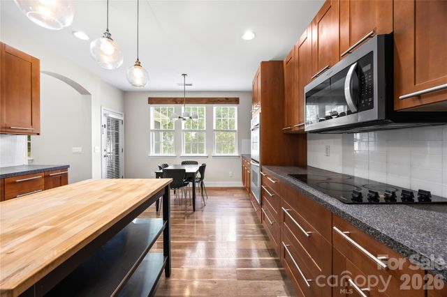 6428 Manitoba Lane, Charlotte, NC 28277