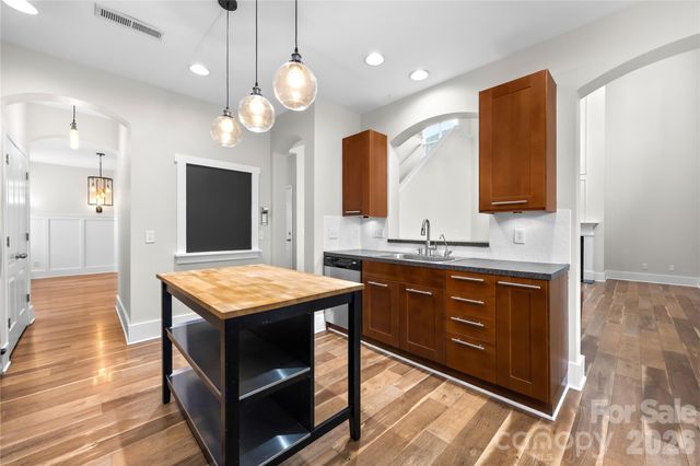 6428 Manitoba Lane, Charlotte, NC 28277