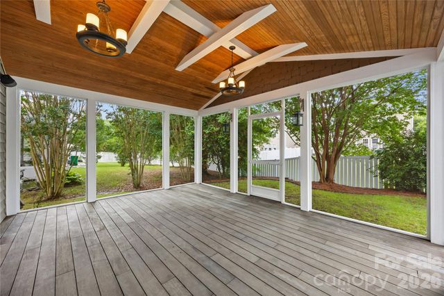 6428 Manitoba Lane, Charlotte, NC 28277