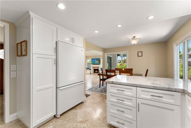 1106 Ridgecrest, Costa Mesa, CA 92627