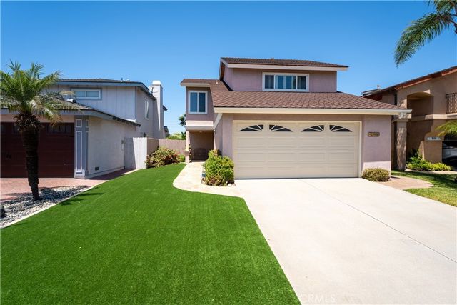 1106 Ridgecrest, Costa Mesa, CA 92627