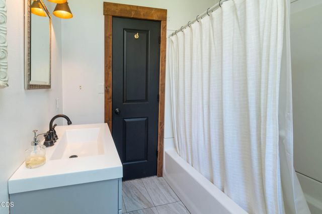 60445 Billadeau Road, Bend, OR 97702