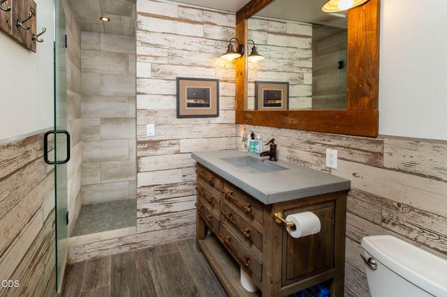 60445 Billadeau Road, Bend, OR 97702