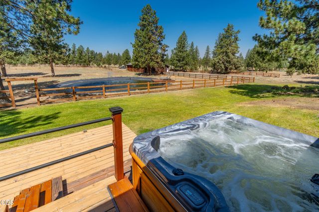 60445 Billadeau Road, Bend, OR 97702