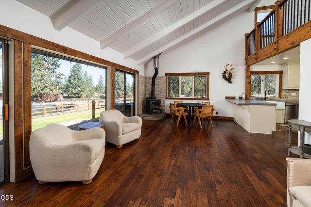 60445 Billadeau Road, Bend, OR 97702