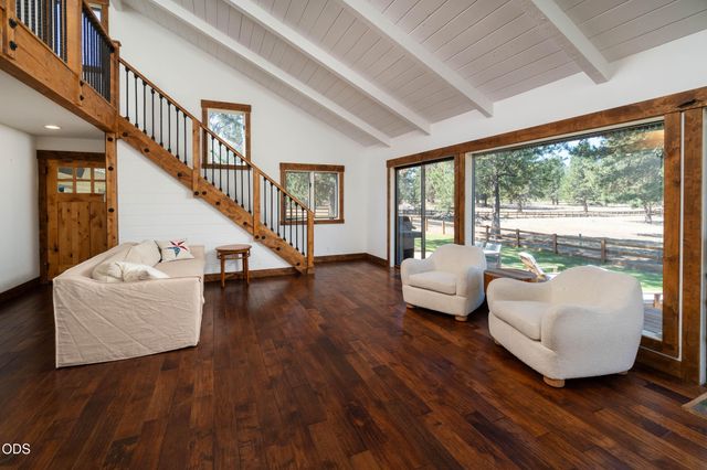 60445 Billadeau Road, Bend, OR 97702