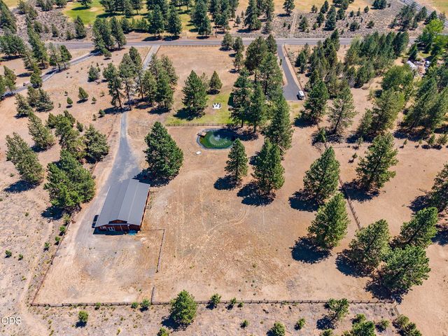 60445 Billadeau Road, Bend, OR 97702
