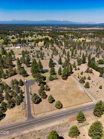 60445 Billadeau Road, Bend, OR 97702