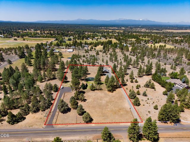 60445 Billadeau Road, Bend, OR 97702