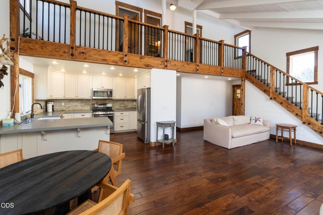 60445 Billadeau Road, Bend, OR 97702