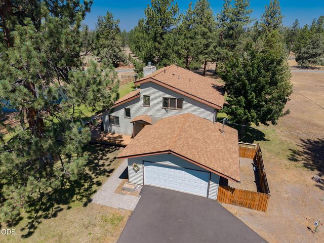 60445 Billadeau Road, Bend, OR 97702