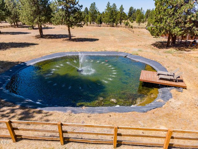 60445 Billadeau Road, Bend, OR 97702
