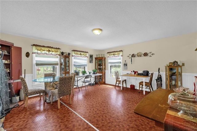 918 Hampton Street, Eden, NC 27288