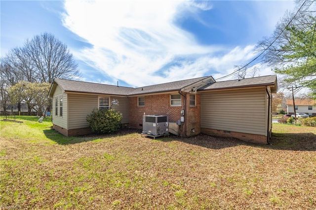 918 Hampton Street, Eden, NC 27288