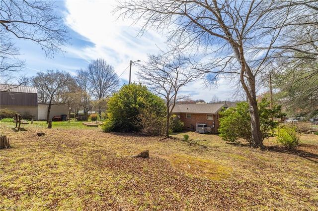 918 Hampton Street, Eden, NC 27288