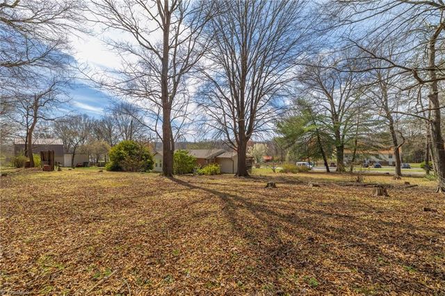 918 Hampton Street, Eden, NC 27288