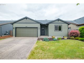 813 PINTAIL St, Silverton, OR 97381